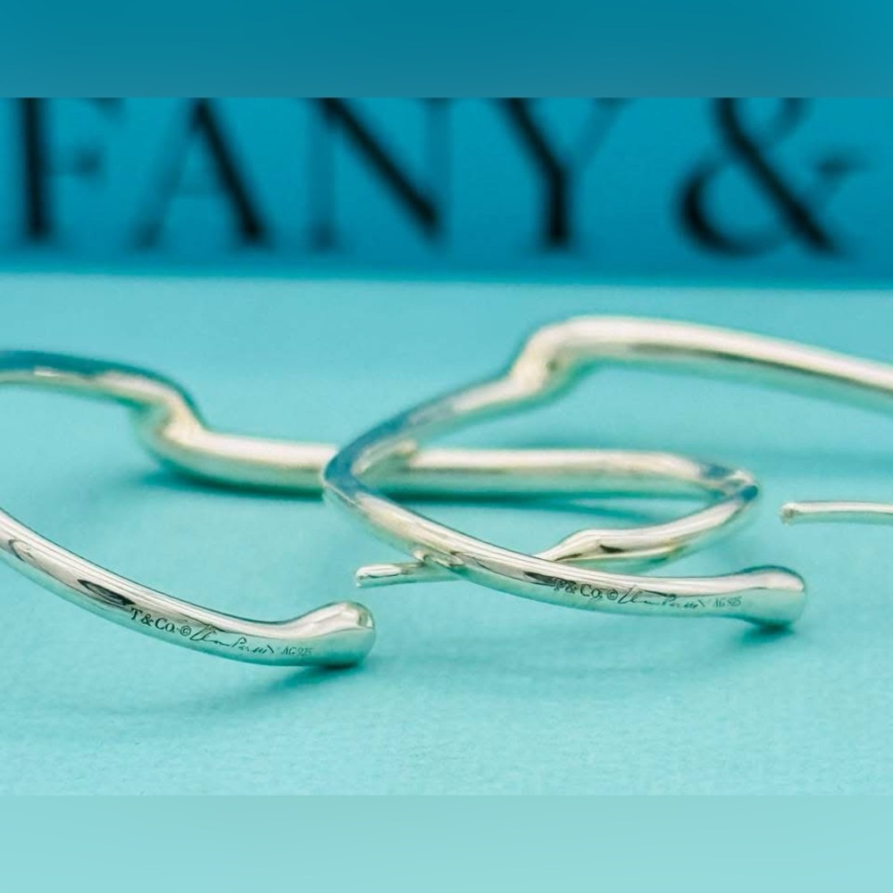 Tiffany & Co SS Silver elsa peretti open heart Hoop earrings - Picture 5 of 9